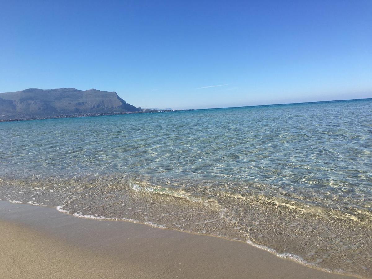 Casa Vacanza La Isla Bonita Isola delle Femmine Esterno foto