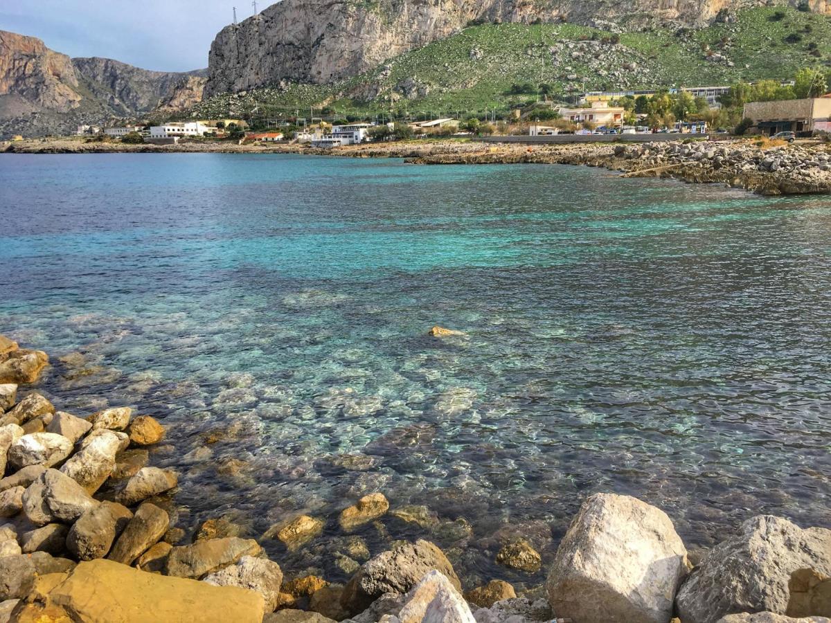 Casa Vacanza La Isla Bonita Isola delle Femmine Esterno foto
